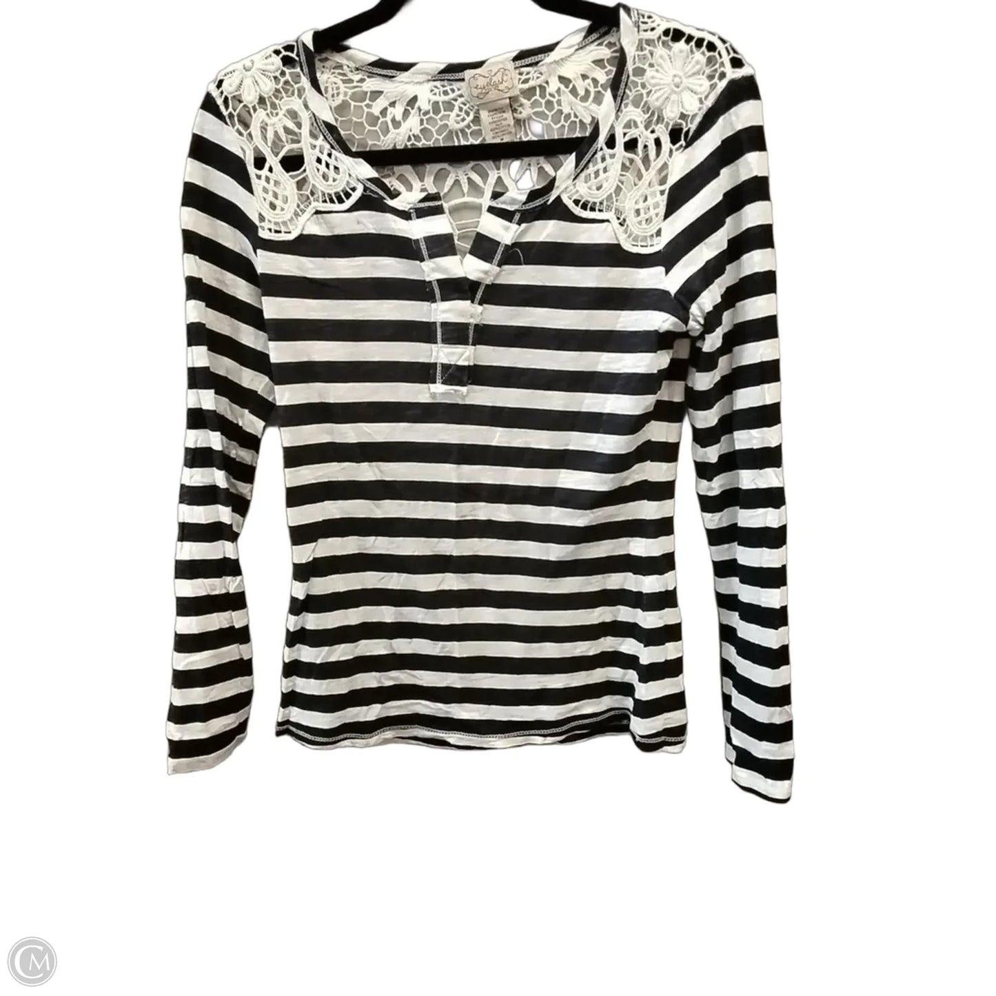 Top Long Sleeve By Eyelash In Striped Pattern, Size: M
