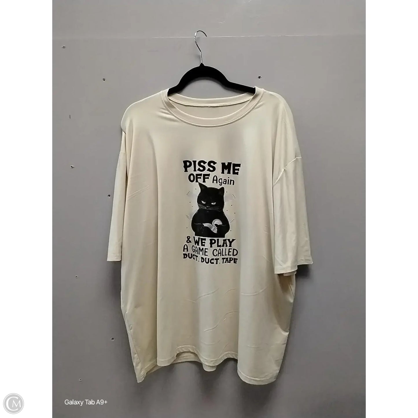 Top Short Sleeve By Clothes Mentor In Cream, Size: 1x