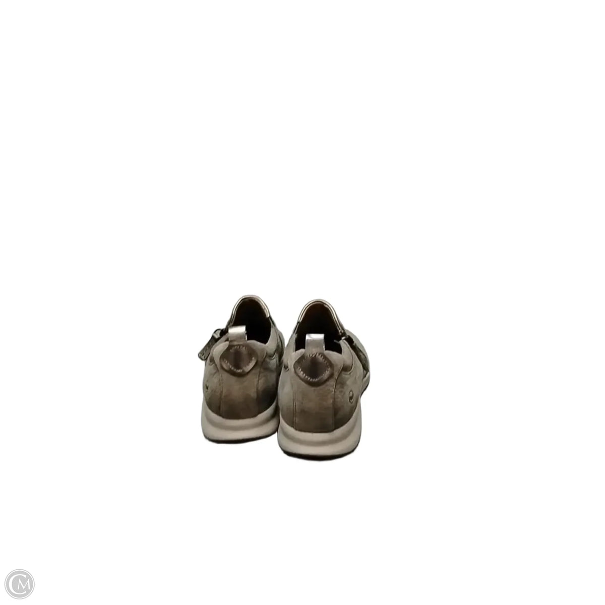 Shoes Flats By Clarks In Grey, Size: 6